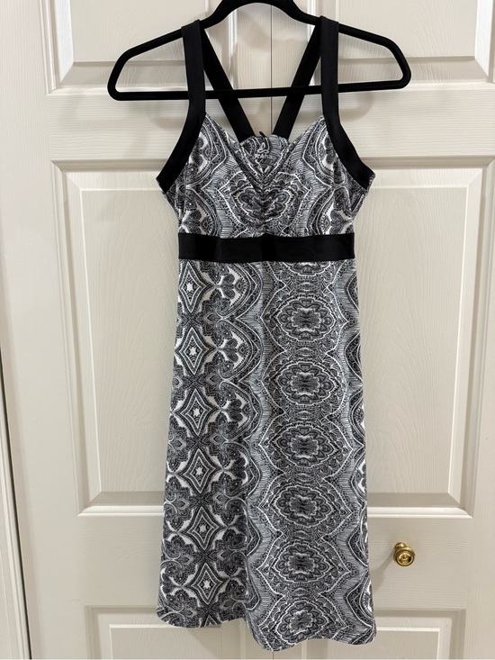Prana Dresses & Skirts - prAna Amaya Black White Paisley Athletic Dress Shelf Bra Small